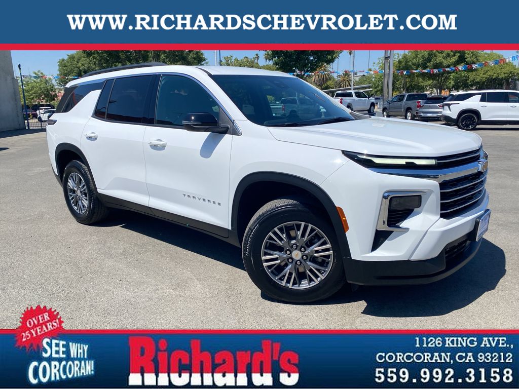 2025 Chevrolet Traverse LT