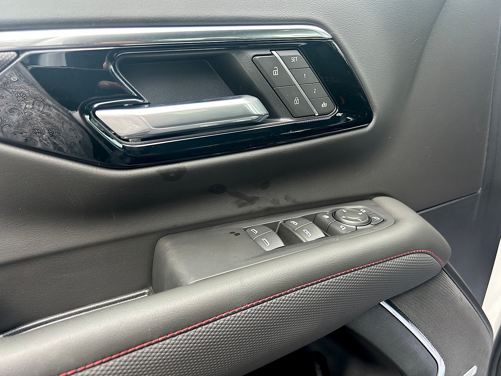2026 Chevrolet Tahoe RST - Photo 10