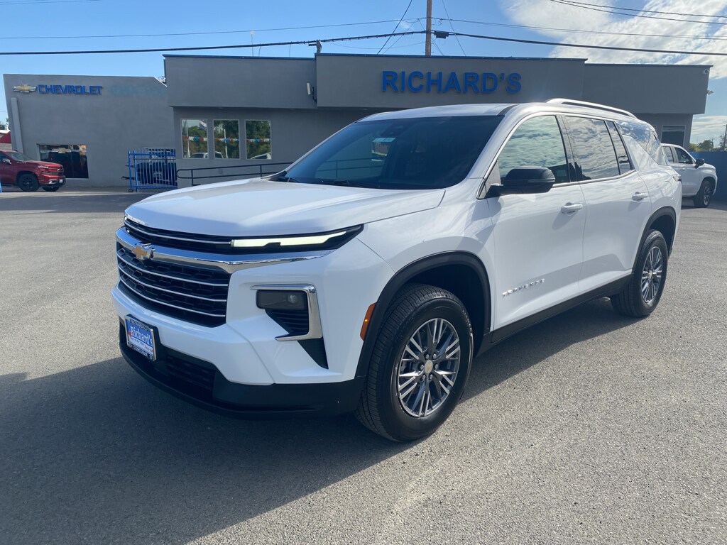 2026 Chevrolet Traverse photo 4