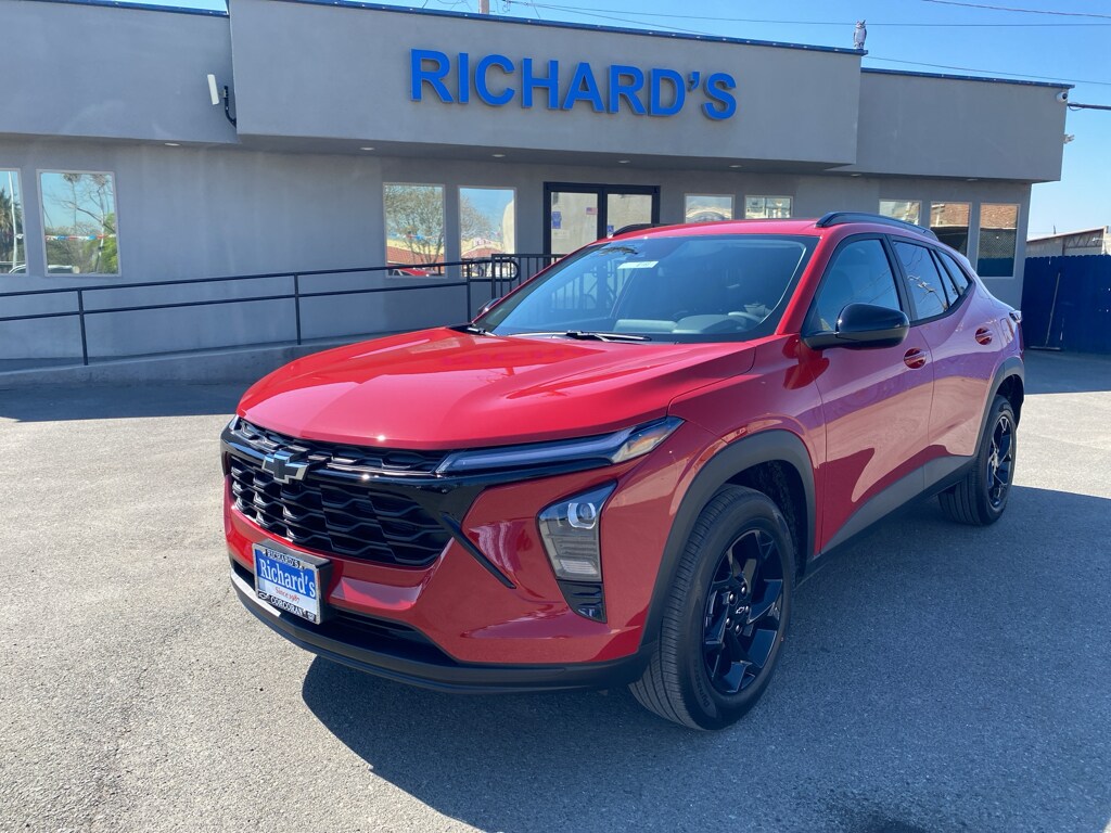 New 2026 Chevrolet Trax LT SUV