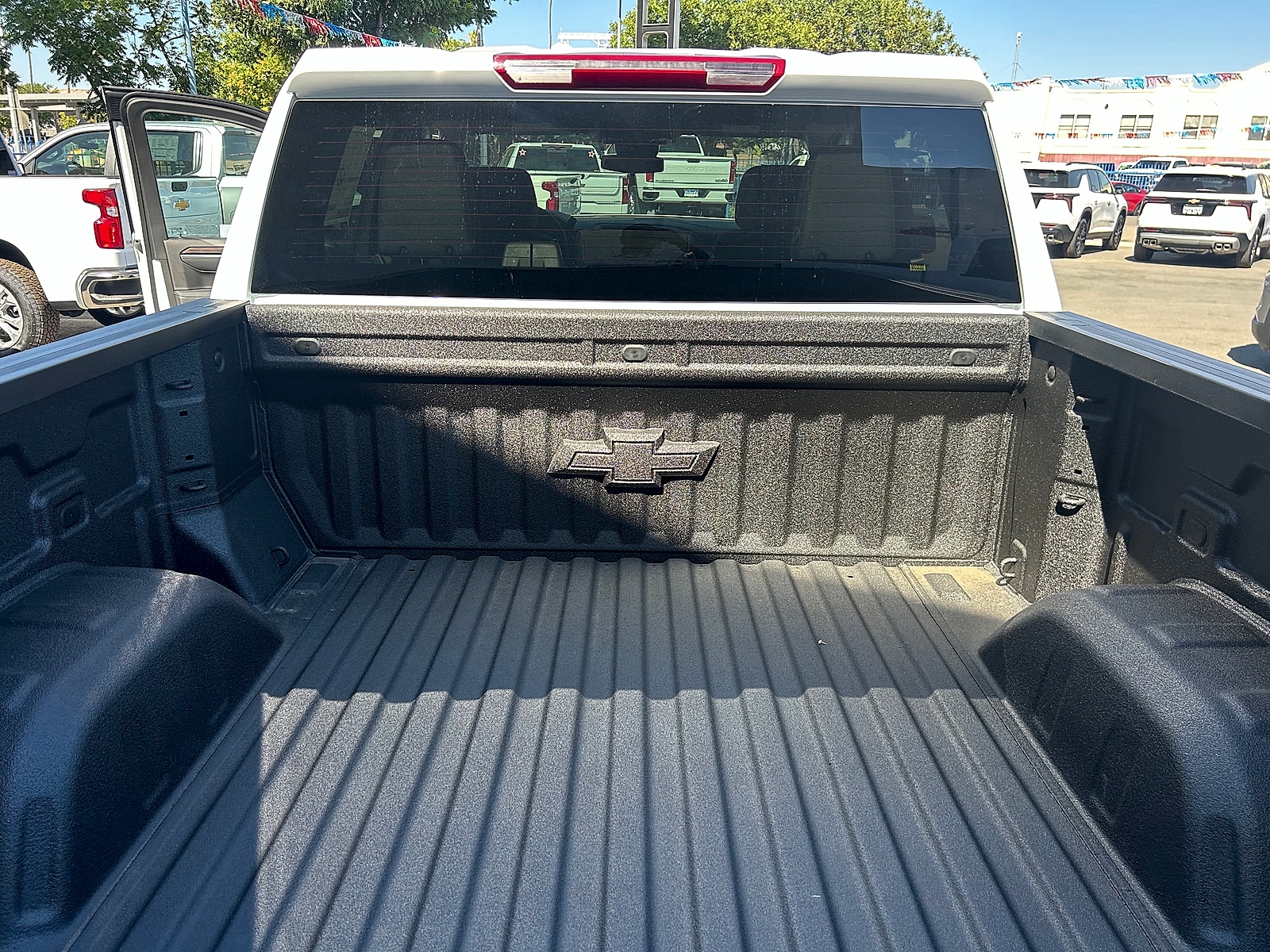2026 Chevrolet Silverado 1500 LT - Photo 10