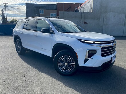 2026 Chevrolet Traverse LT SUV