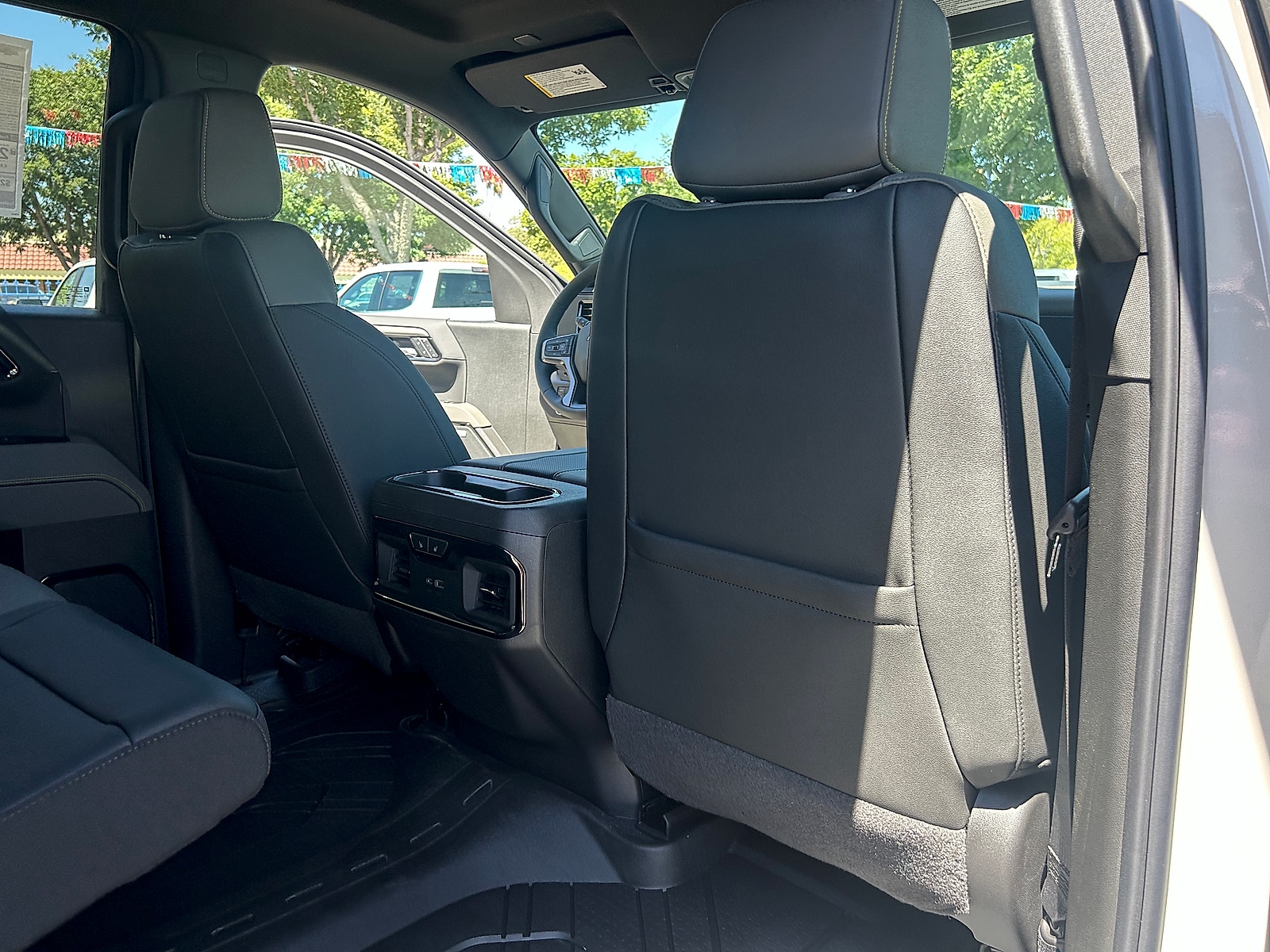 2026 Chevrolet Silverado 1500 ZR2 - Photo 32