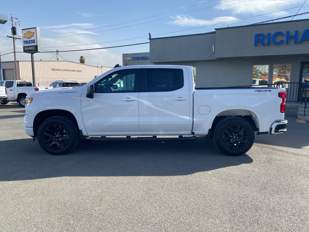 2026 Chevrolet Silverado 1500 RST photo 3