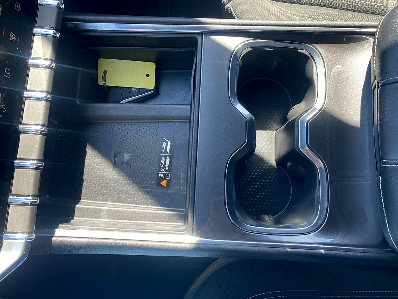2025 GMC Acadia Elevation - Photo 29