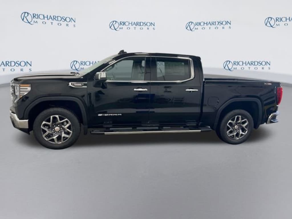 New 2026 GMC Sierra 1500 SLT Truck