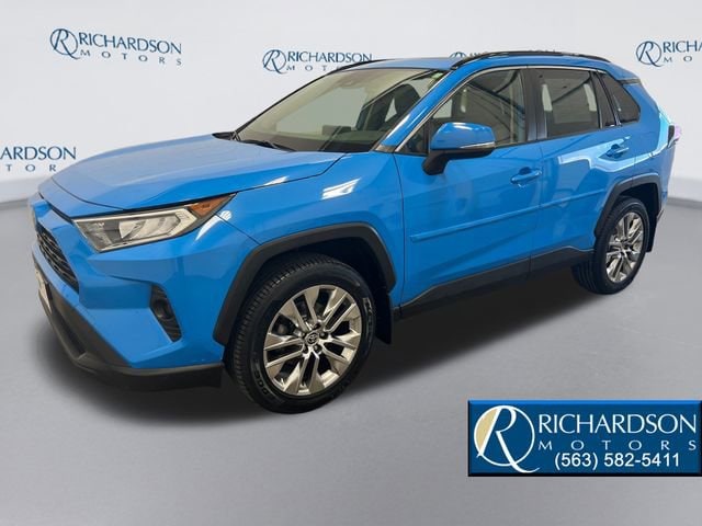 2020 Toyota RAV4 XLE Premium