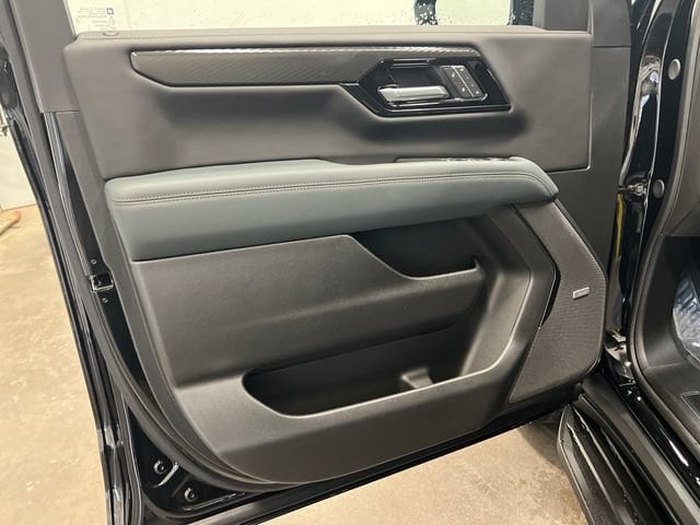 2026 GMC Yukon XL AT4 - Photo 10