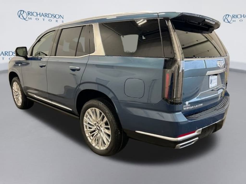 New 2026 CADILLAC Escalade Luxury SUV