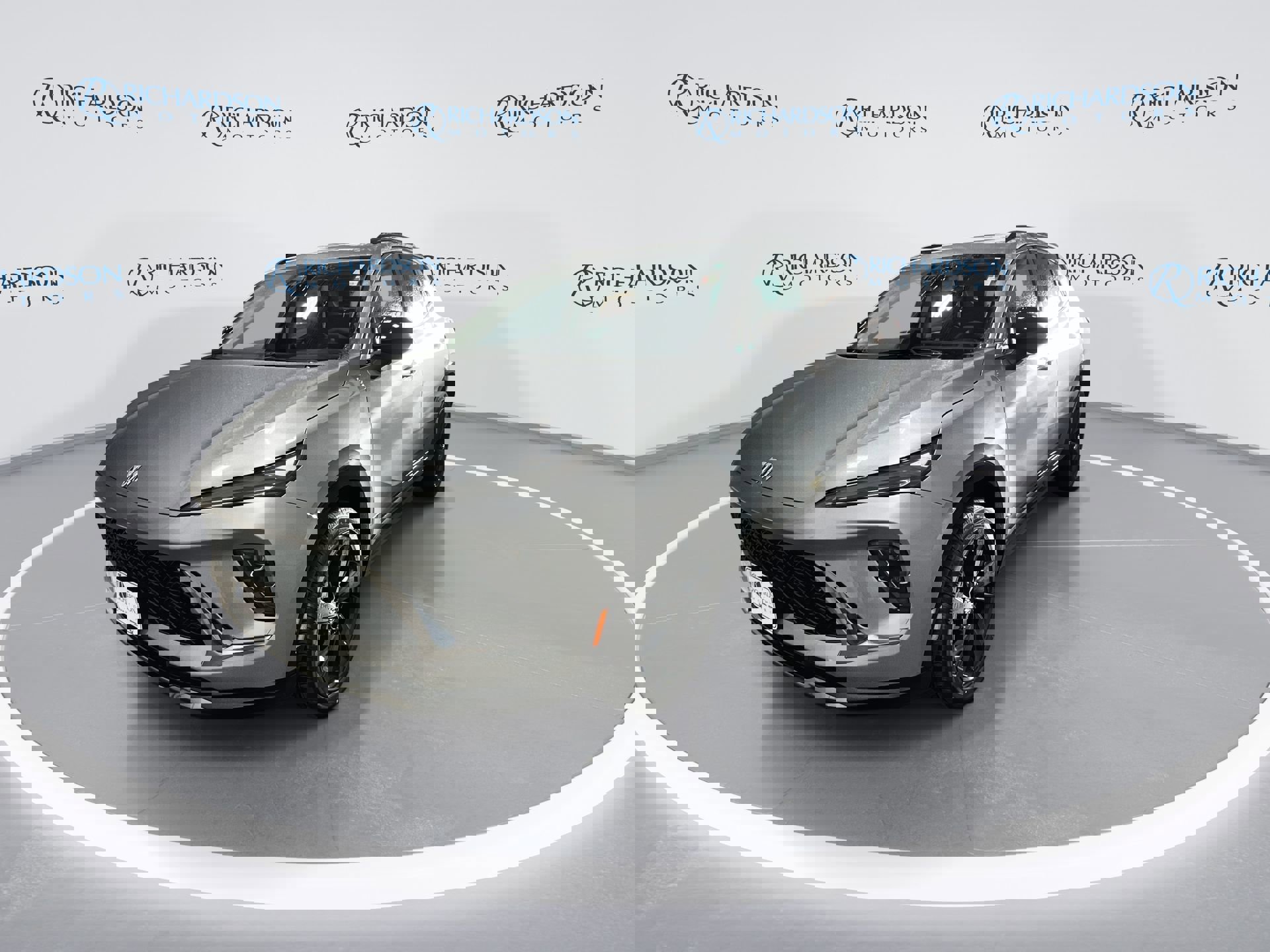 2025 Buick Envision Sport Touring photo 4