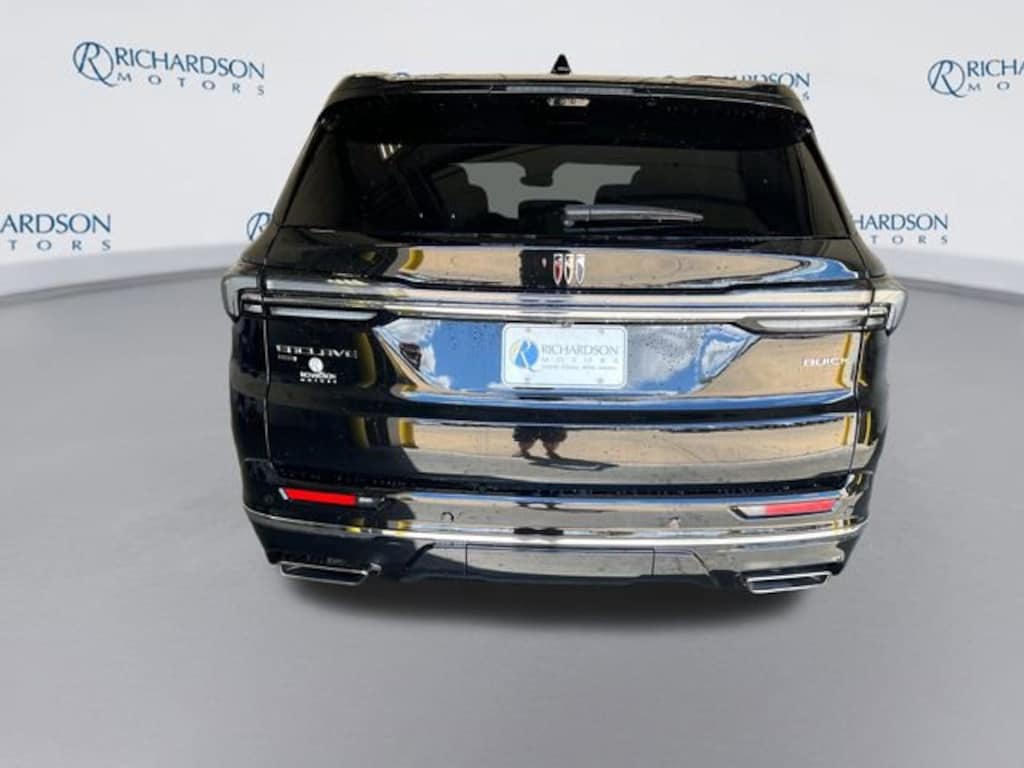 New 2026 Buick Enclave Avenir SUV