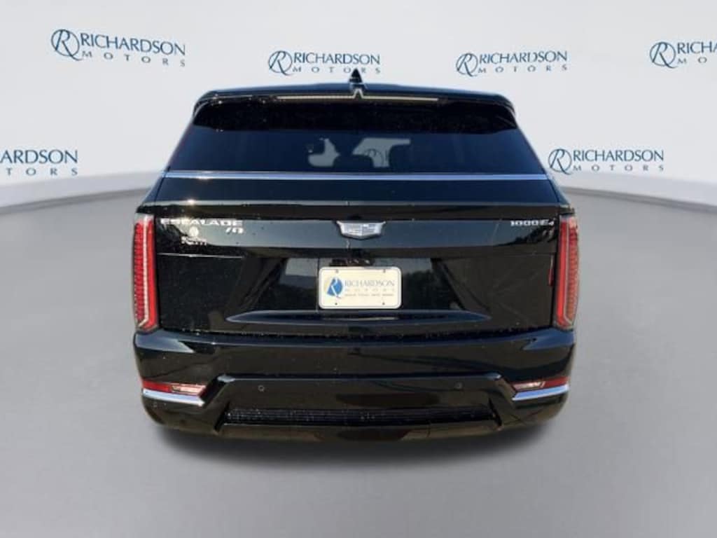 New 2025 CADILLAC ESCALADE IQ Luxury 2 SUV