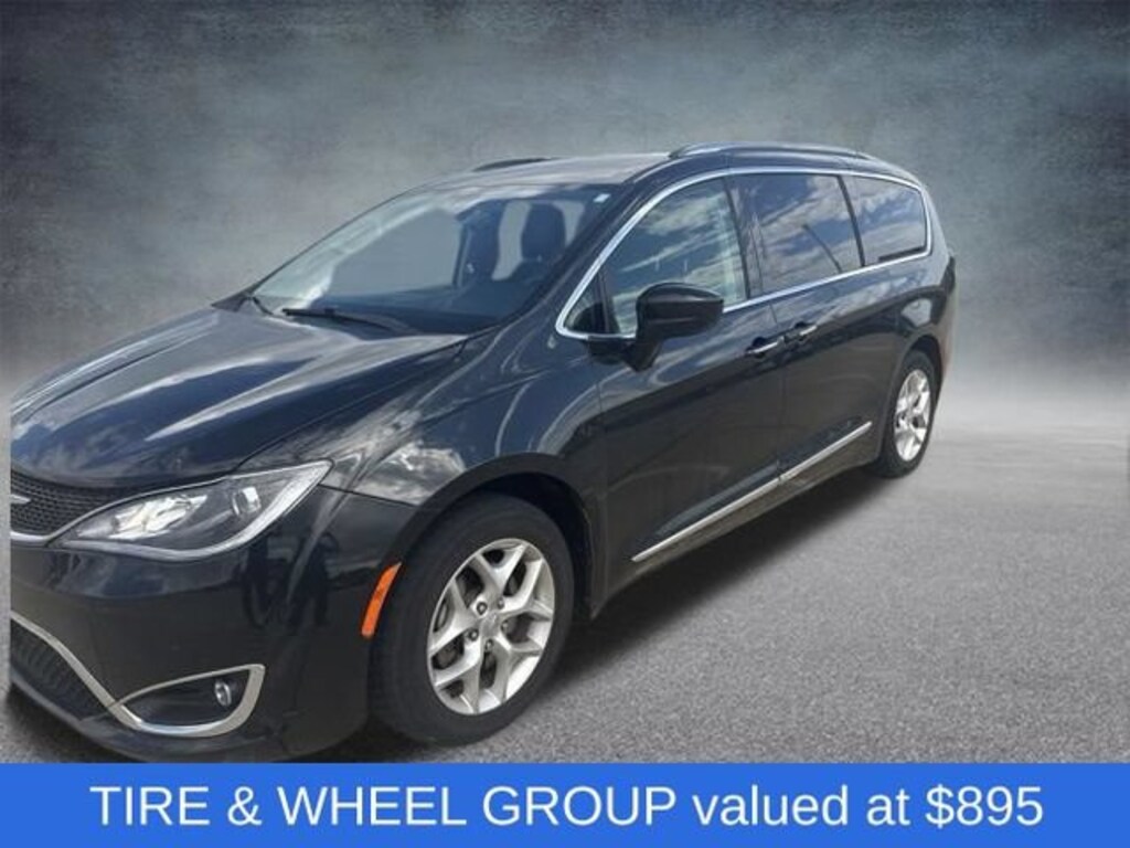 Used 2019 Chrysler Pacifica Touring L Plus