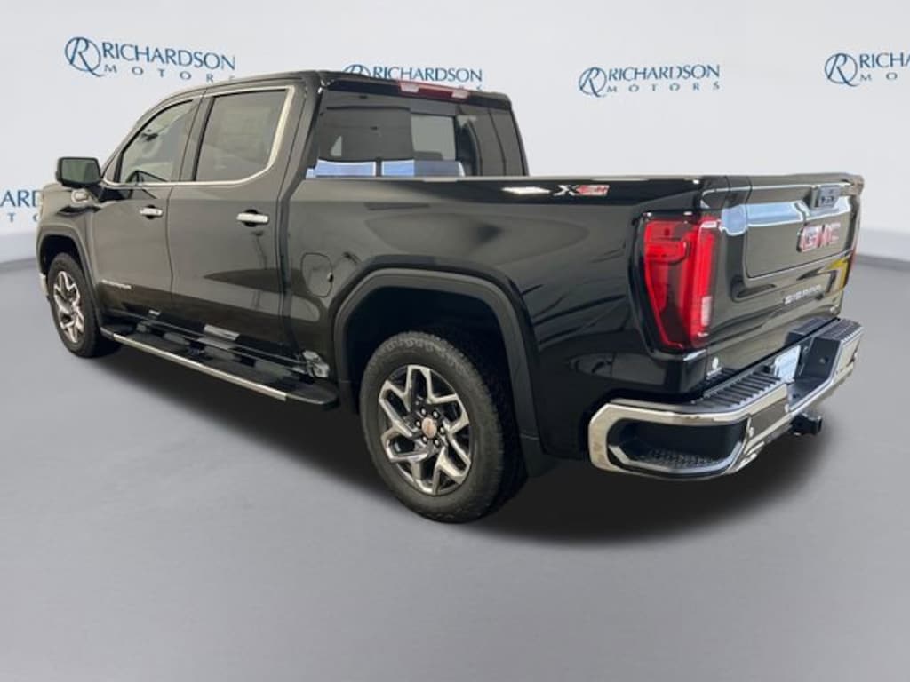 New 2026 GMC Sierra 1500 SLT Truck