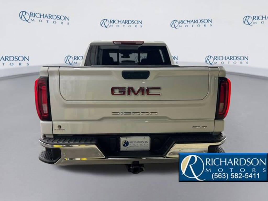 Used 2024 GMC Sierra 1500 SLT Truck