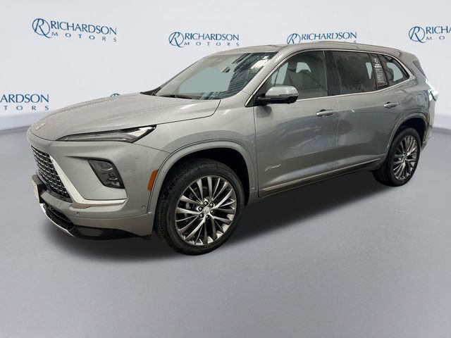 2026 Buick Enclave Avenir AWD's photo