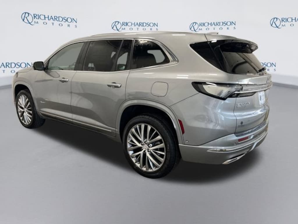 New 2026 Buick Enclave Avenir SUV