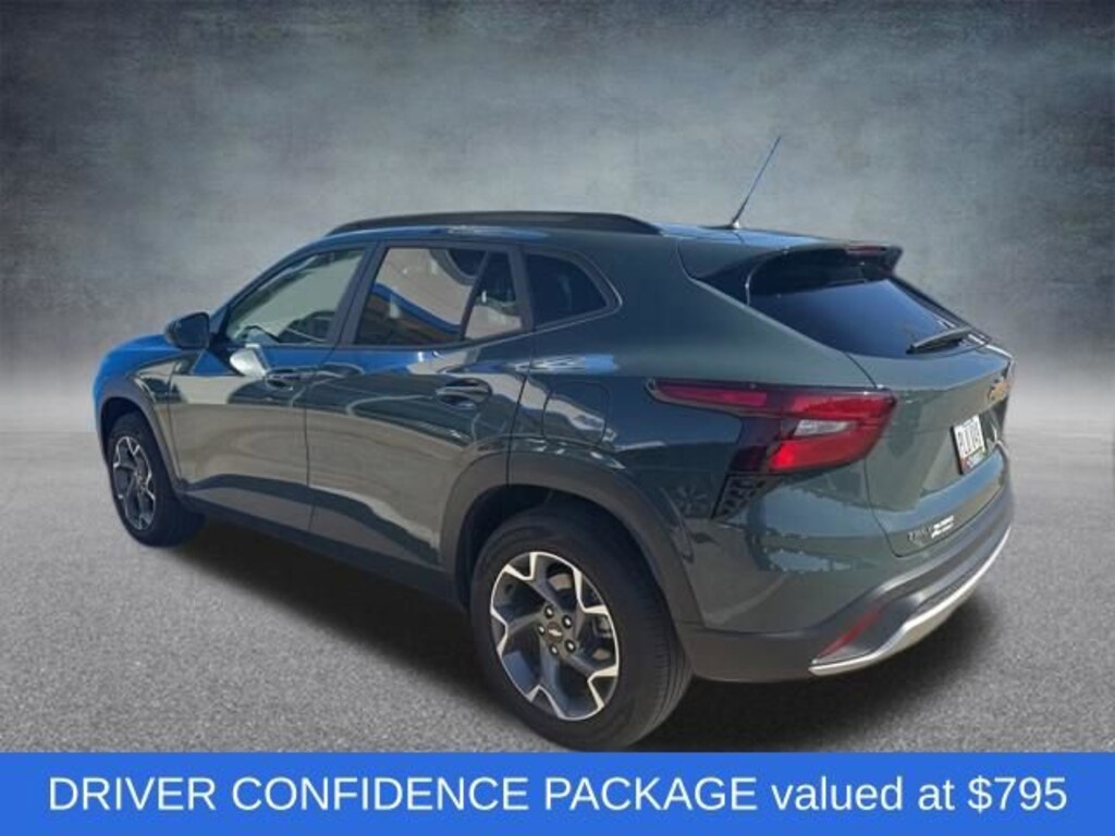 Used 2025 Chevrolet Trax LT SUV