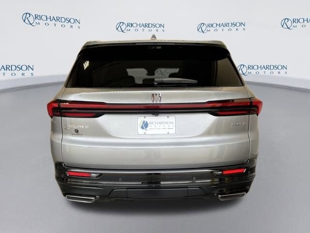 2026 Buick Enclave Sport Touring photo 4