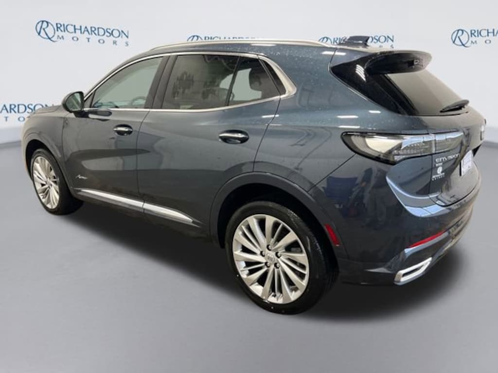 New 2026 Buick Envision Avenir SUV
