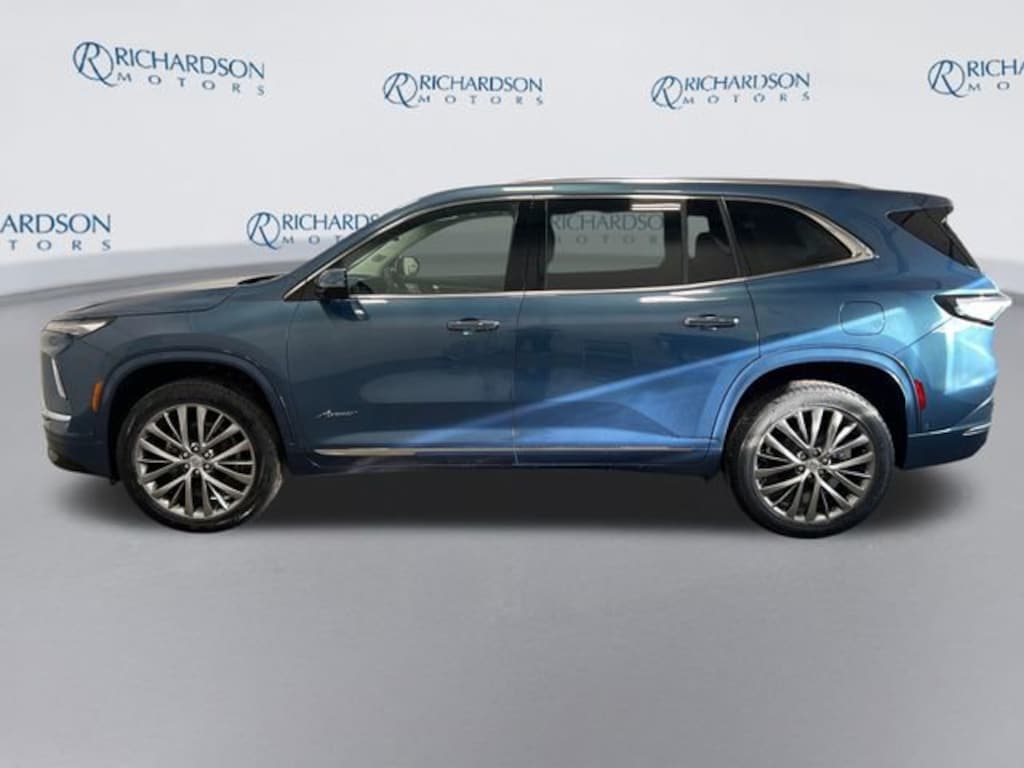New 2026 Buick Enclave Avenir SUV