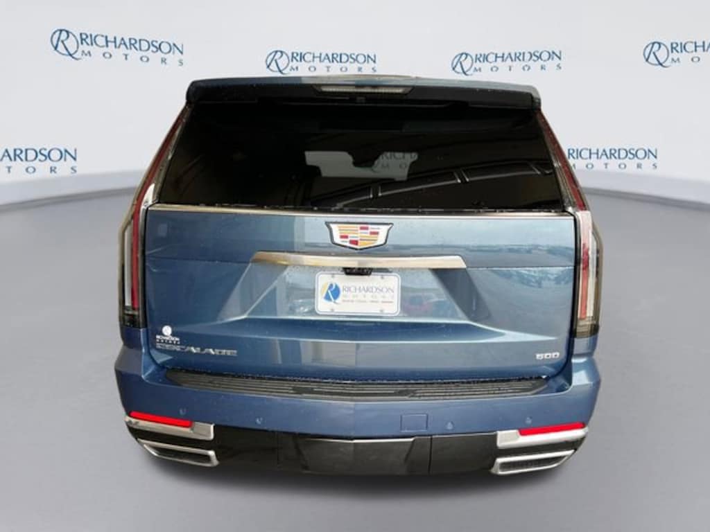 New 2026 CADILLAC Escalade Luxury SUV