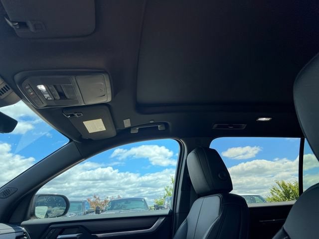 2026 GMC Acadia Elevation - Photo 16