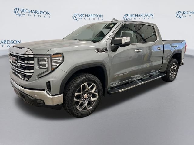 2026 GMC Sierra 1500 SLT's photo