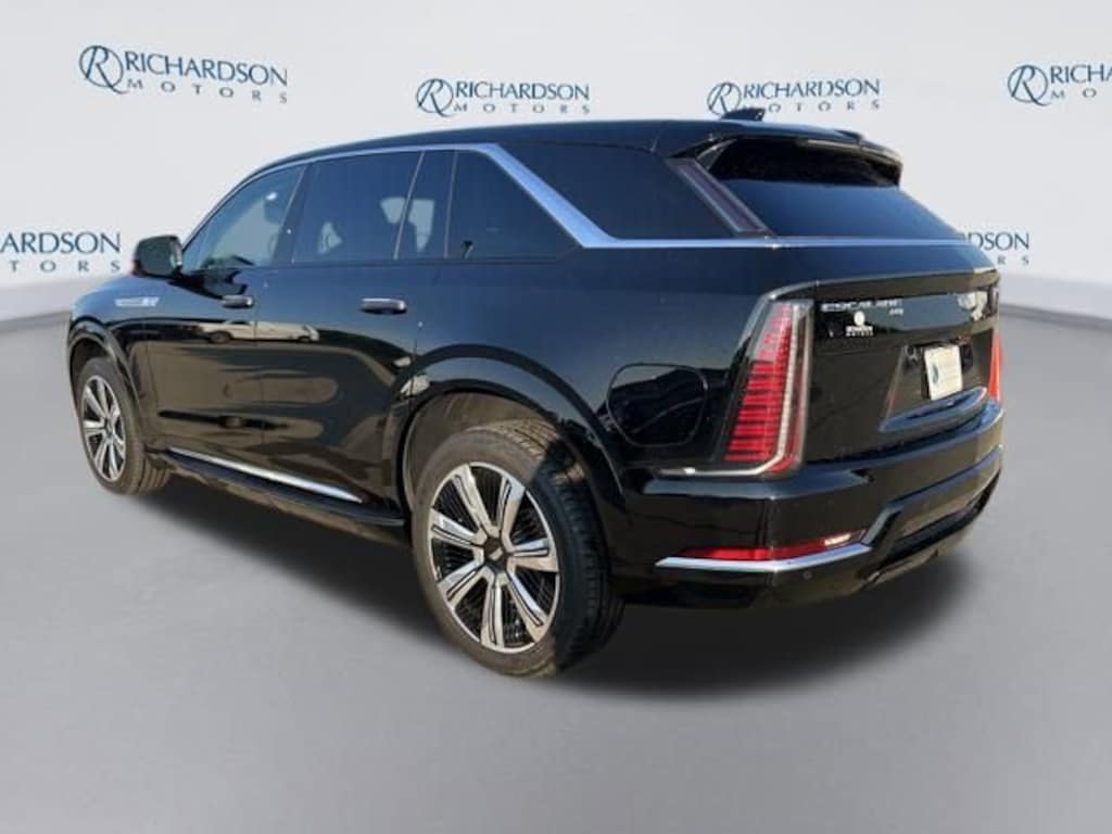 New 2025 CADILLAC ESCALADE IQ Luxury 2 SUV