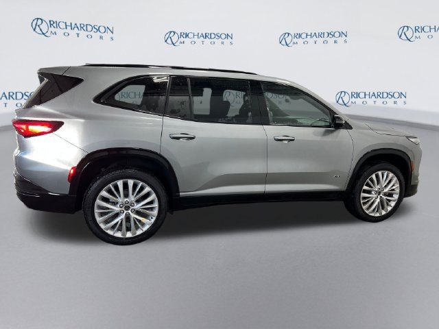 2026 Buick Enclave Sport Touring - Photo 6