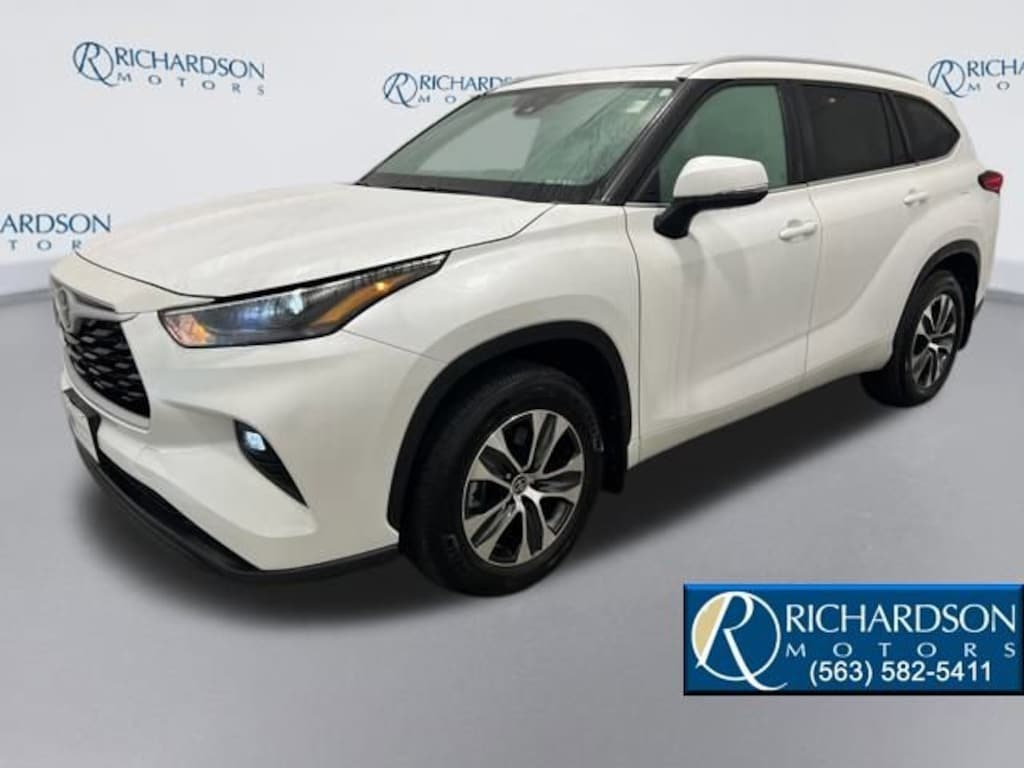 Used 2023 Toyota Highlander L