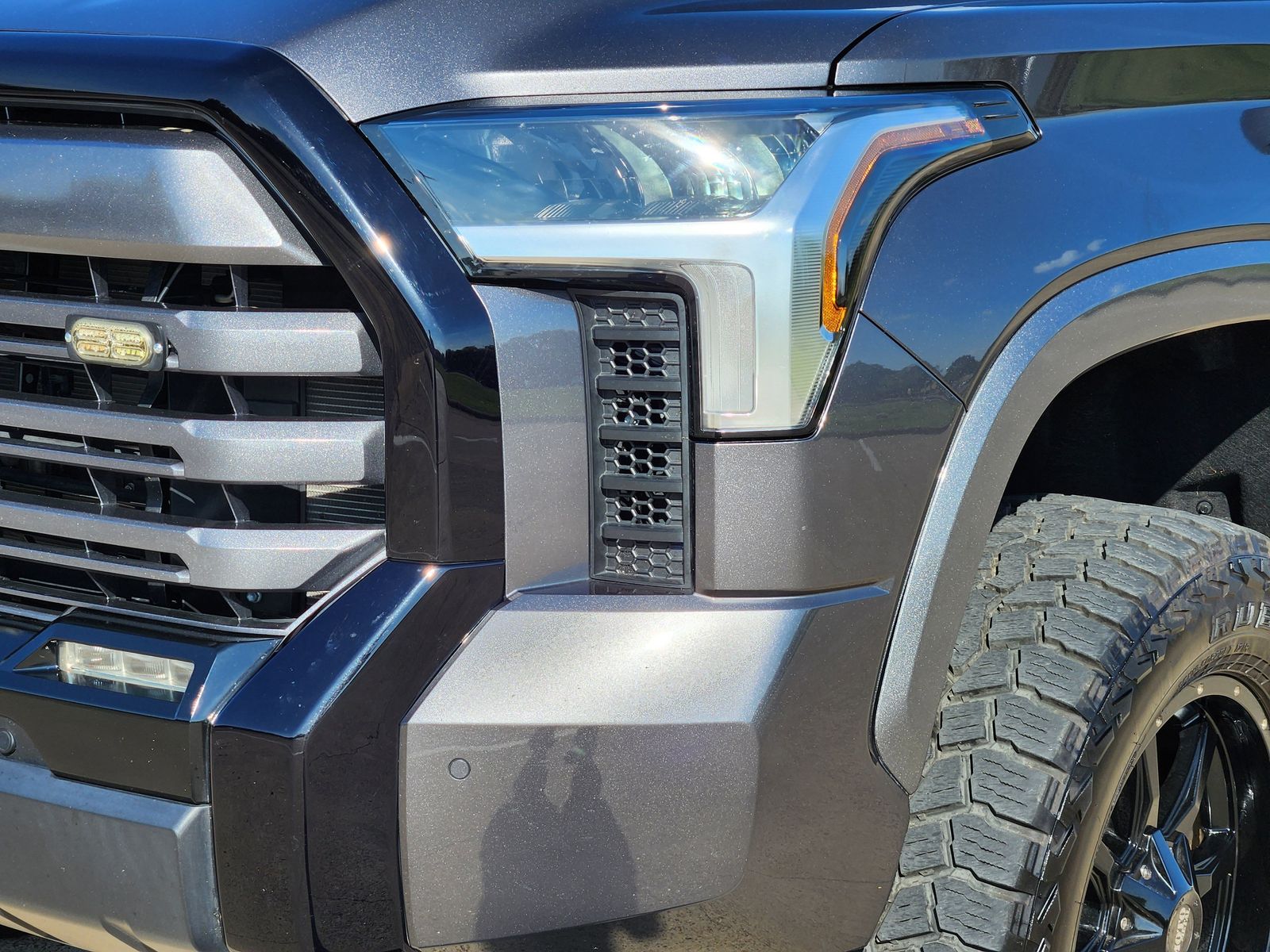 Used 2024 Lunar Rock Toyota Limited image 10