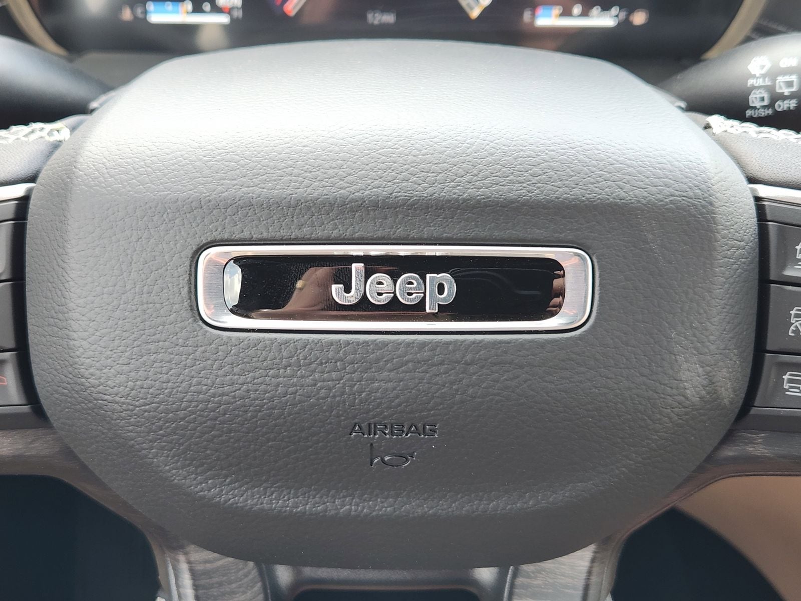 New 2026 Steel Blue Jeep L LIMITED 4X2 image 36