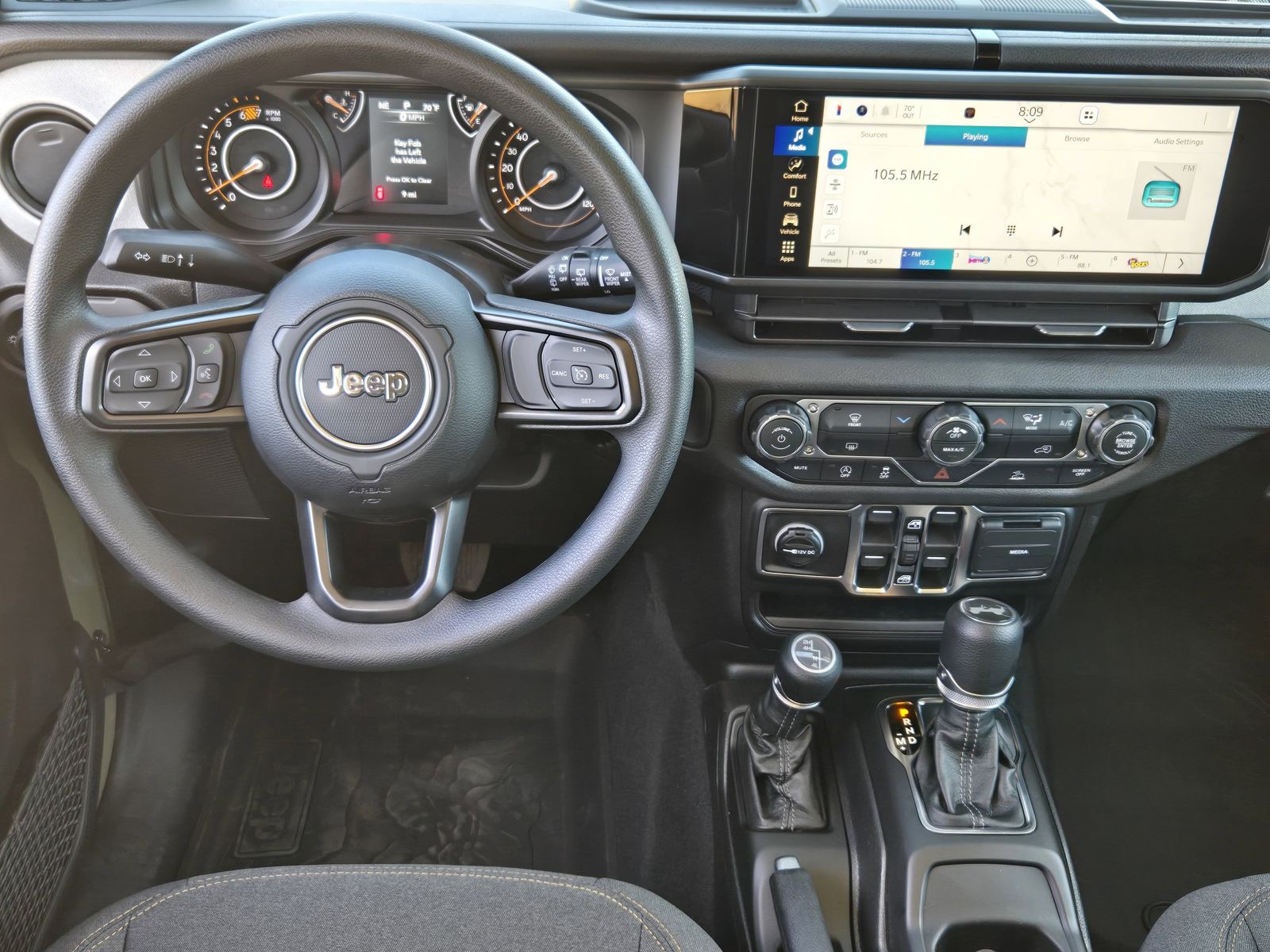 New 2026 41 Jeep 4-DOOR SPORT image 28