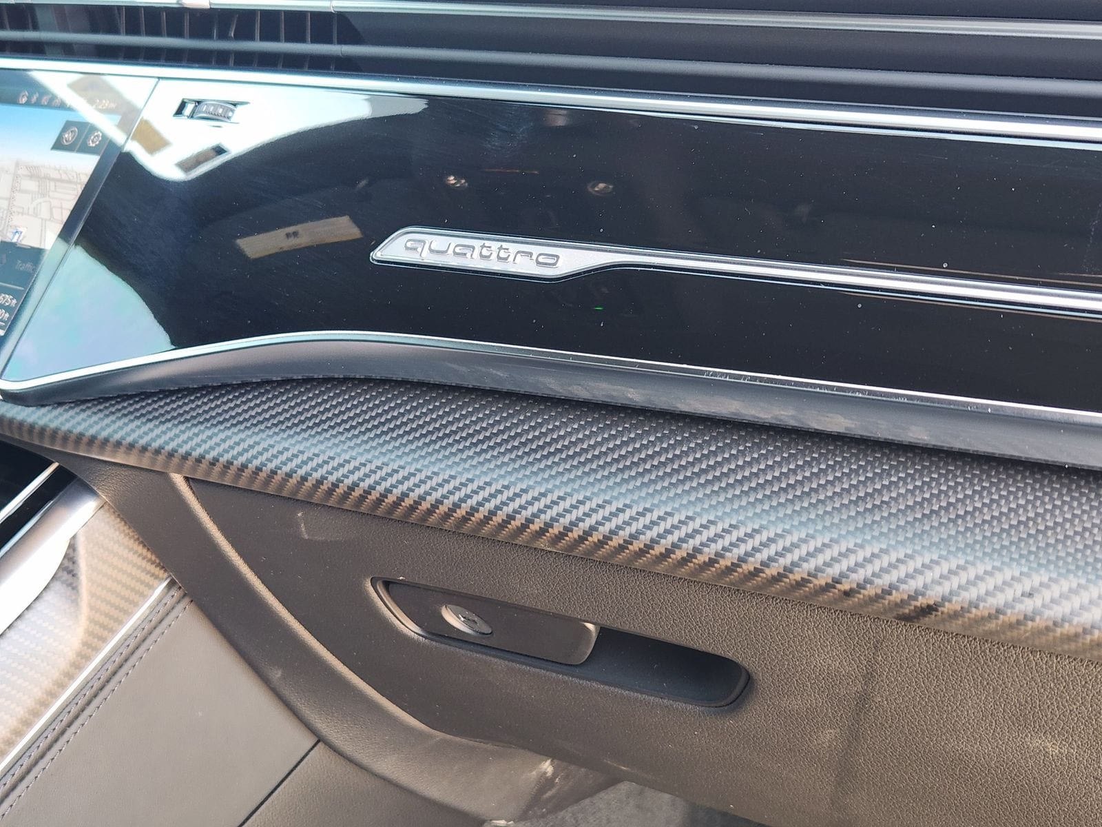 Used 2023 Glacier White Audi 4.0T image 38