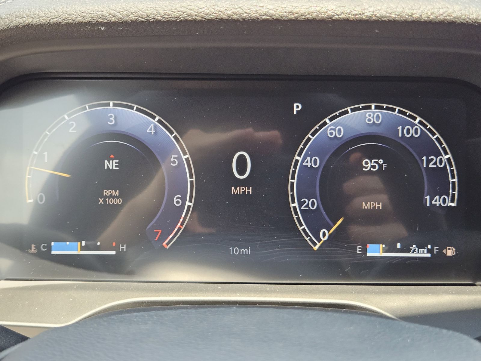 New 2025 Bright White Jeep L LIMITED 4X4 image 17