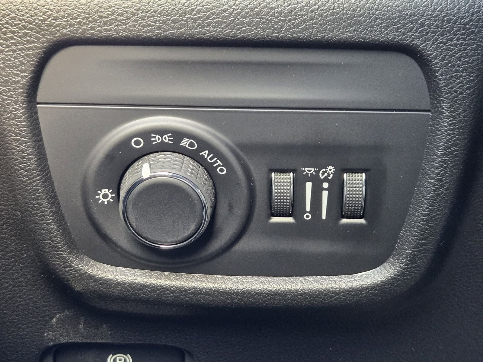 New 2025 Velvet Red Pearlcoat Jeep LAREDO X 4X4 image 22