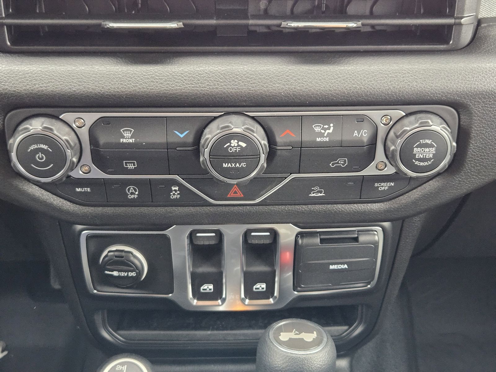 New 2026 41 Jeep 2-DOOR SPORT image 19