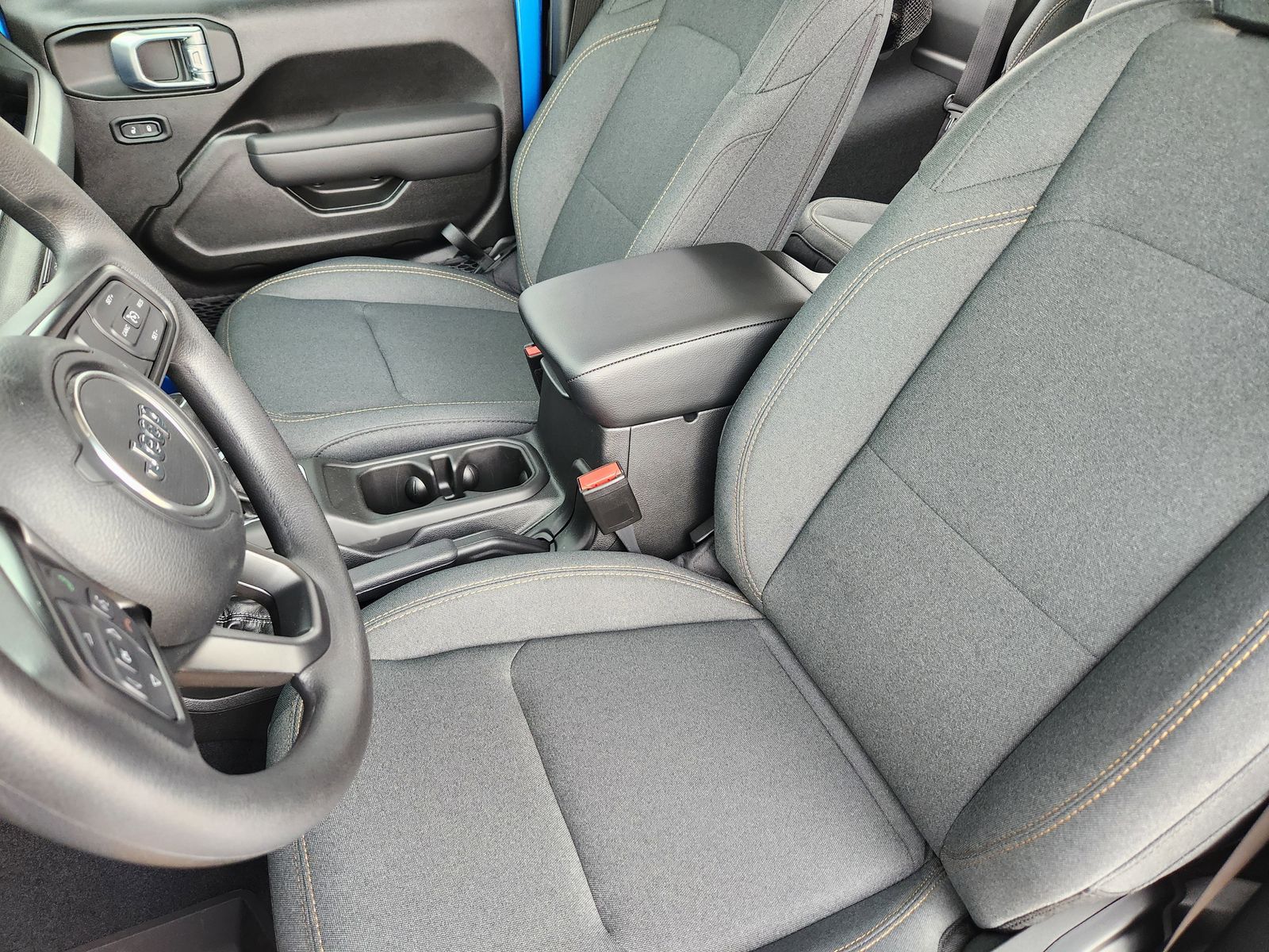 New 2026 Hydro Blue Pearlcoat Jeep 2-DOOR SPORT image 21