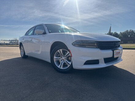 2022 Dodge Charger SXT Sedan
