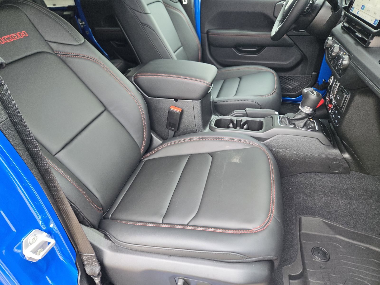 New 2026 Hydro Blue Pearlcoat Jeep 4-DOOR RUBICON image 12