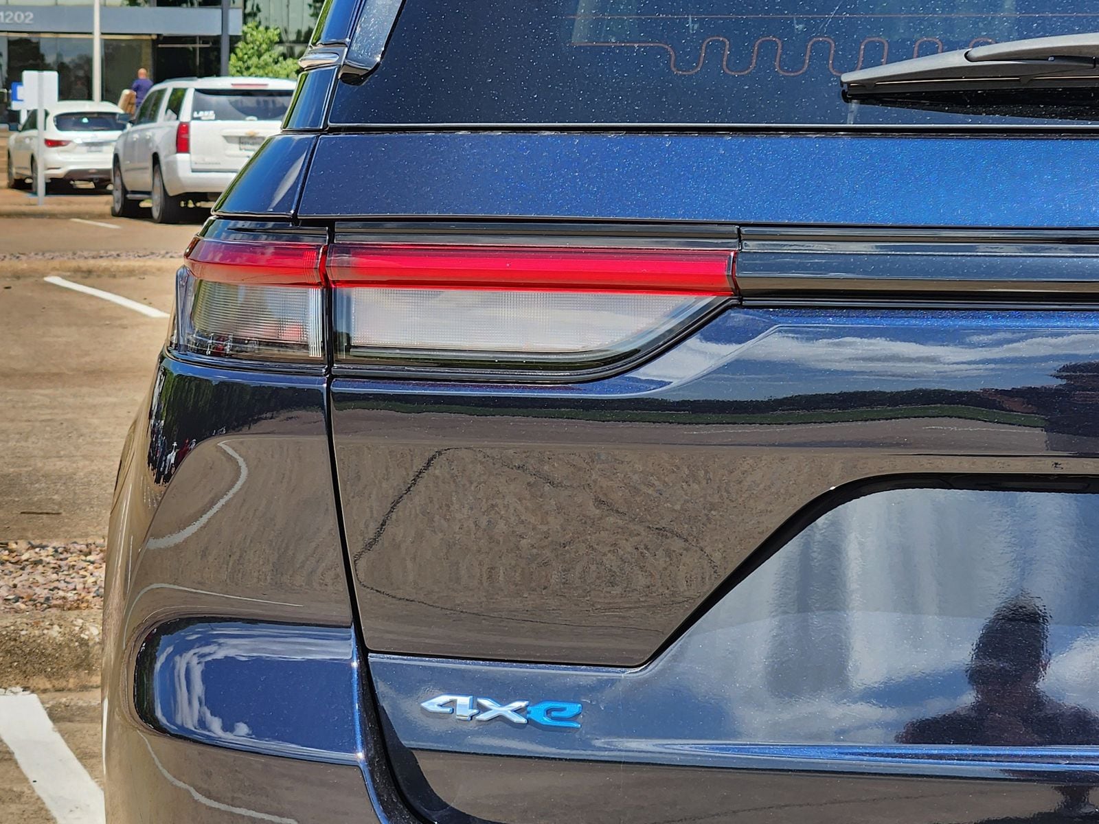 Used 2023 Midnight Sky Jeep Base image 15