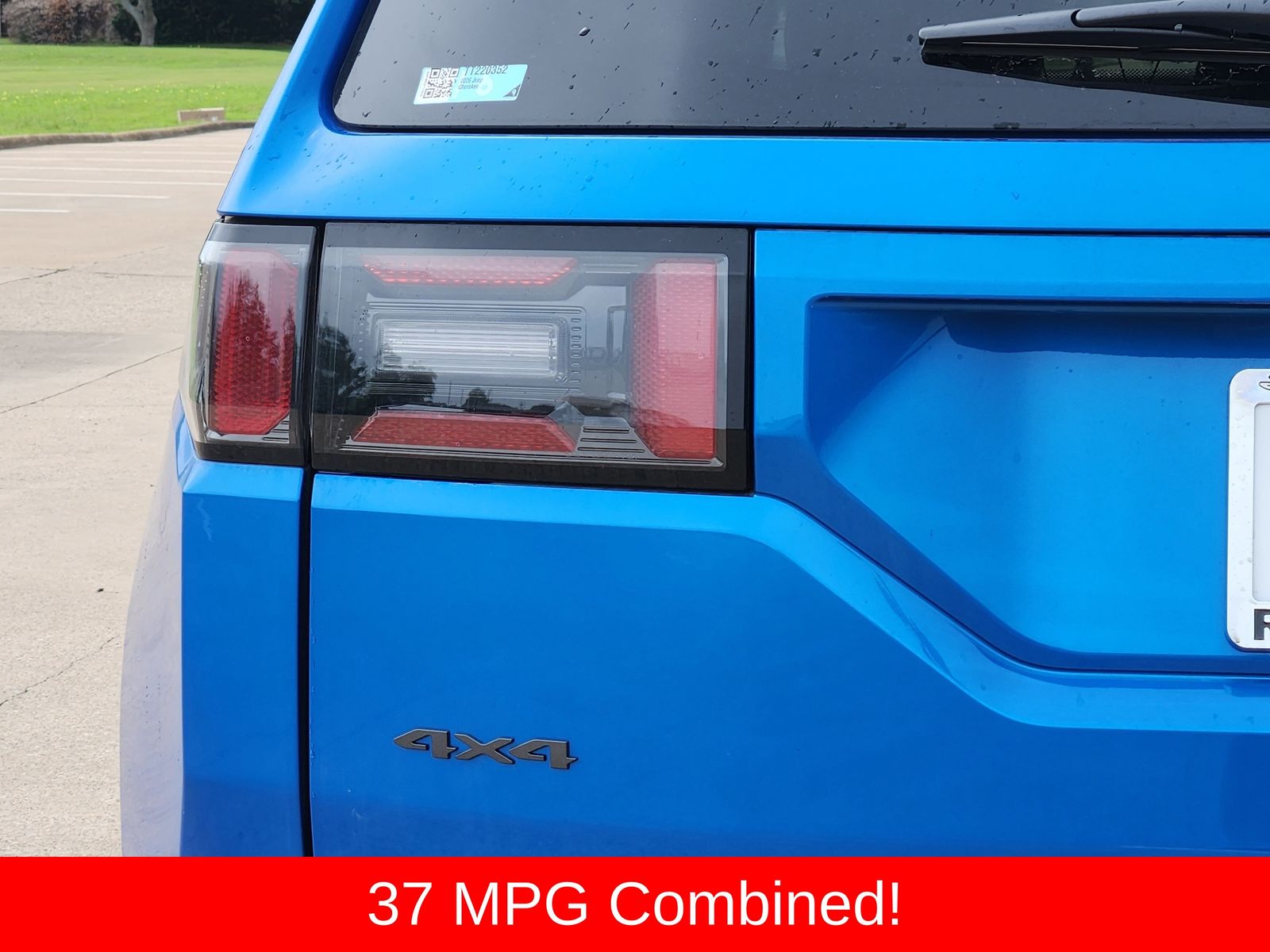 New 2026 Hydro Blue Pearlcoat Jeep LAREDO 4X4 image 15