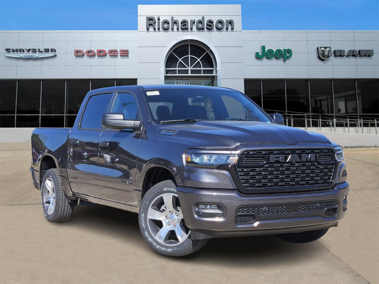 2025 RAM Ram 1500 Pickup Tradesman's photo