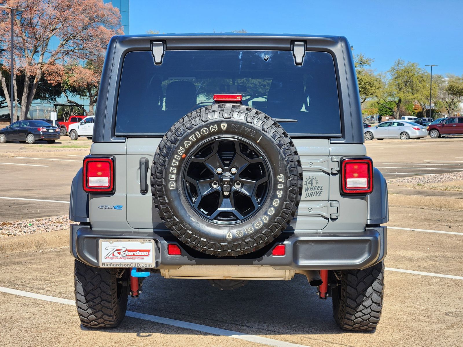 Used 2023 Sting-Gray Clearcoat Jeep  image 5