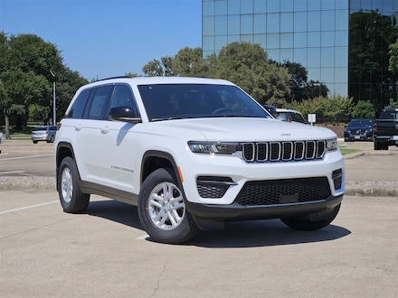 2025 Jeep Grand Cherokee LAREDO 4X2 Sport Utility