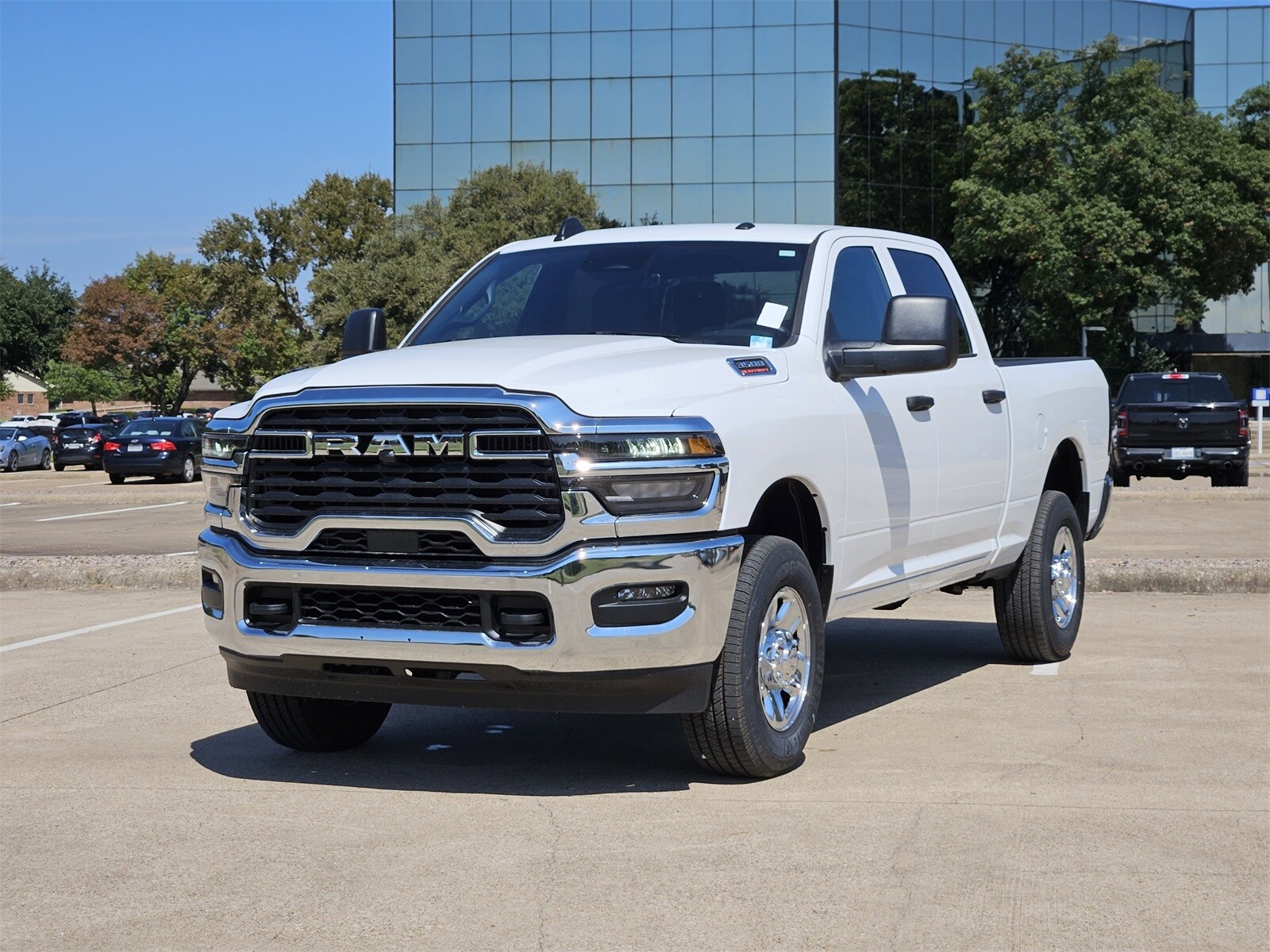 2025 Ram 3500 Tradesman photo 2