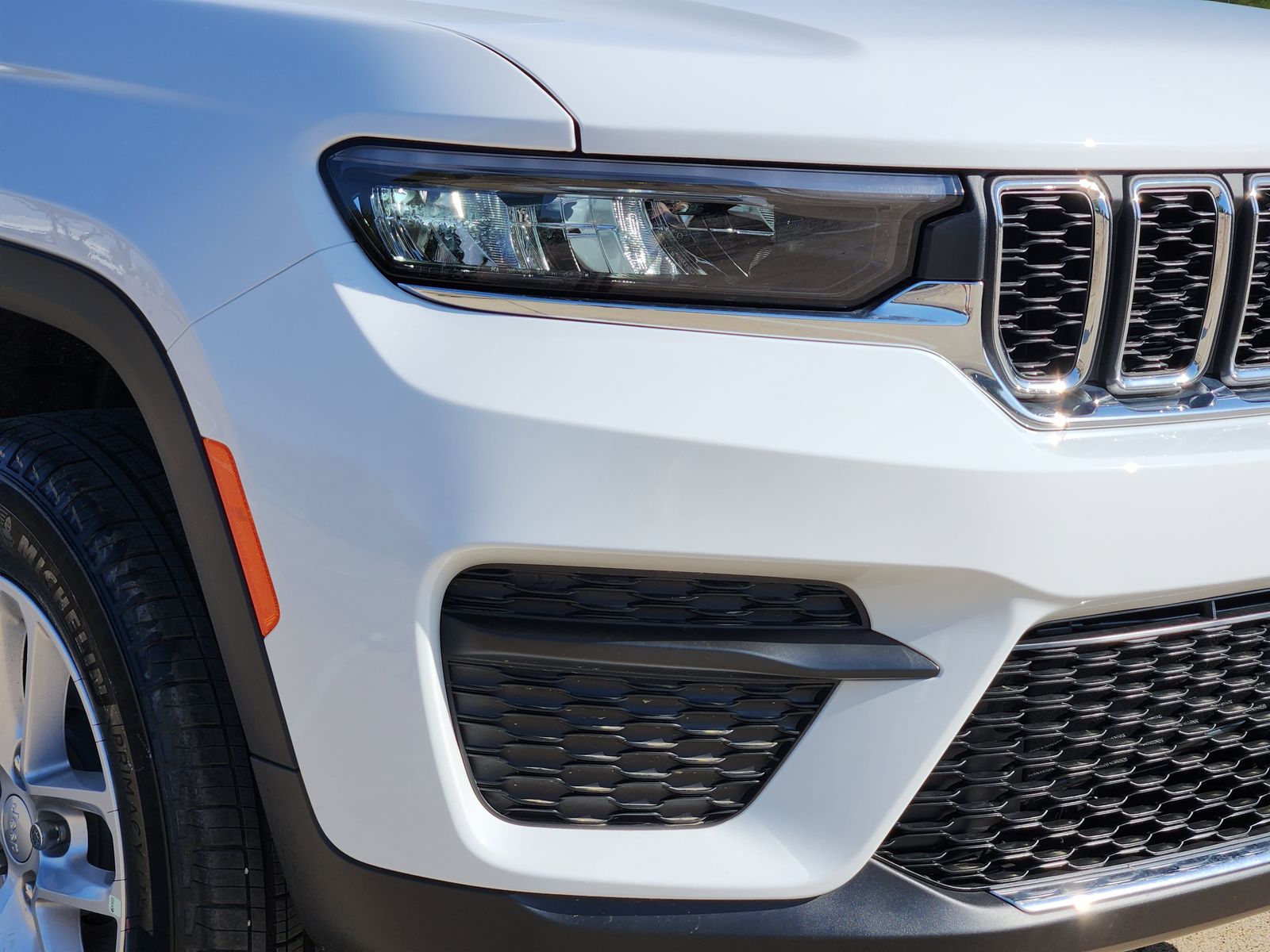 New 2026 Bright White Jeep LAREDO X 4X2 image 9