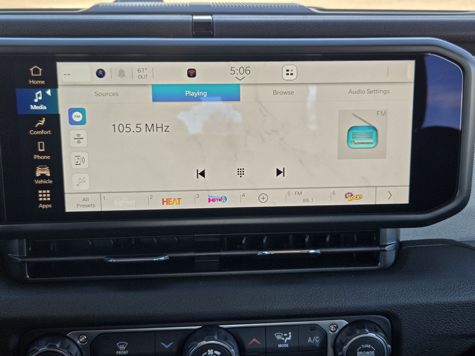 New 2026 41 Jeep 2-DOOR SPORT image 17