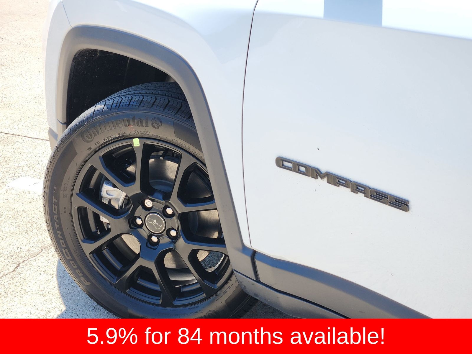 New 2026 Bright White Jeep LATITUDE ALTITUDE 4X4 image 17